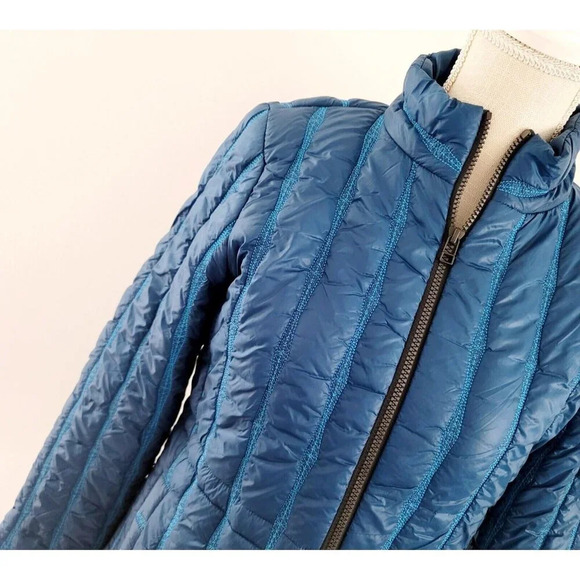 Cabi Poseidon Puffer 914 Teal Blue Zip Up Mock Neck Outdoor Jacket Coat XS - Picture 3 of 15
